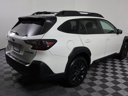 Used 2023 Subaru Outback Onyx Edition image 8