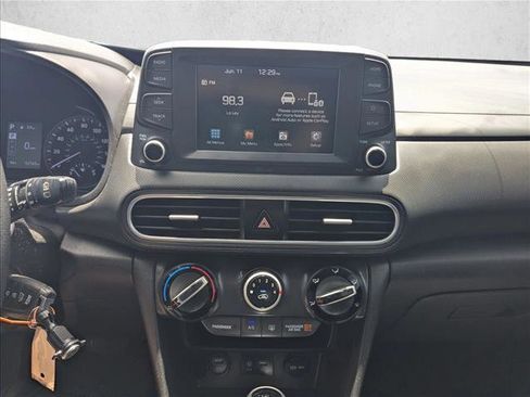 Used 2019 Hyundai Kona SE FWD image 14