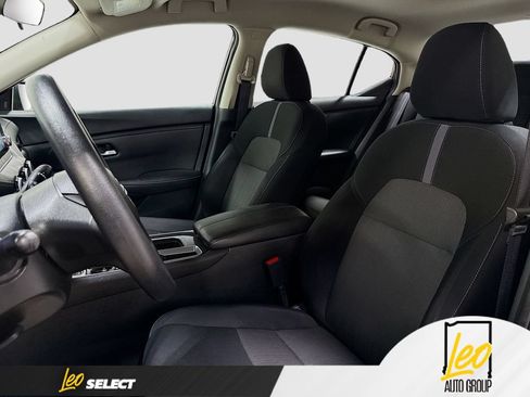 Used 2024 Nissan Sentra SV FWD image 22
