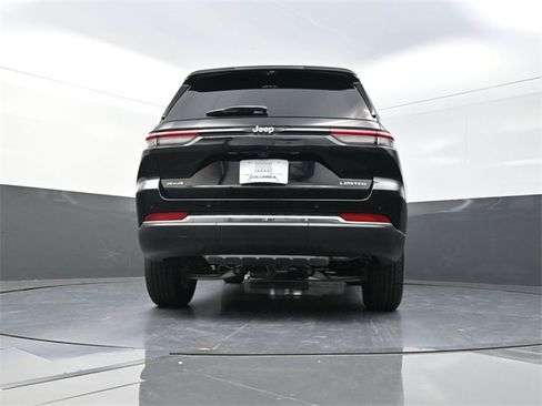New 2025 Jeep Grand Cherokee Limited w/ Luxury Tech Group II image 22