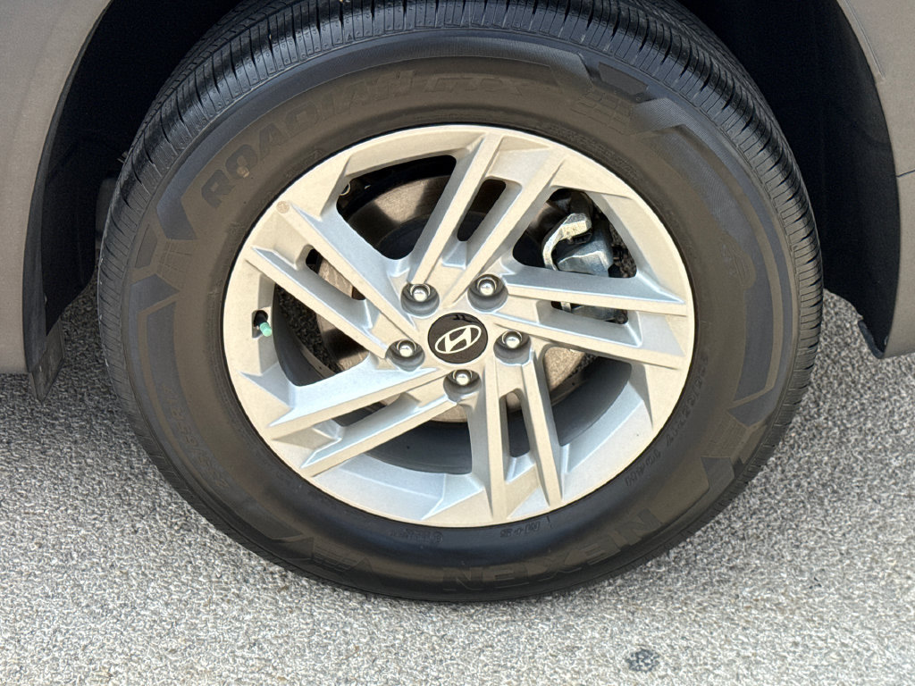 Used 2025 Hyundai Tucson SE FWD image 9