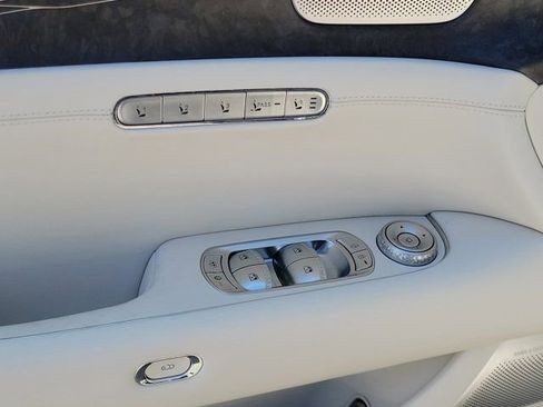 Used 2025 Genesis G90 3.5T AWD/4WD image 22