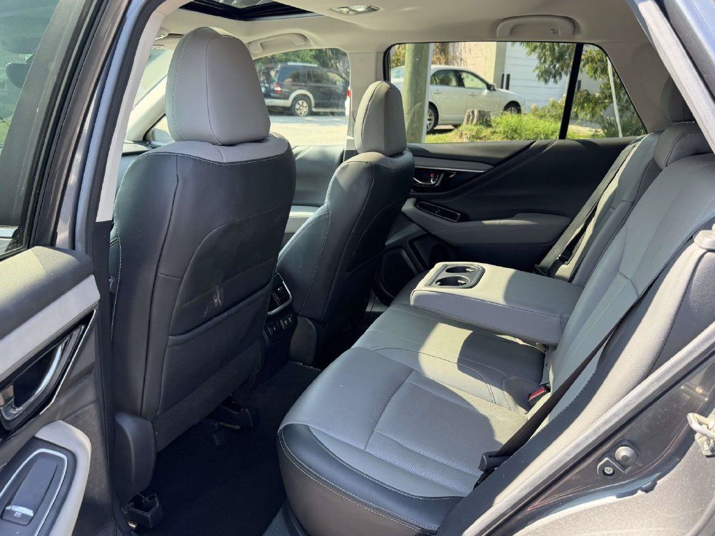 Used 2020 Subaru Outback Limited w/ Popular Package #2 AWD/4WD image 15