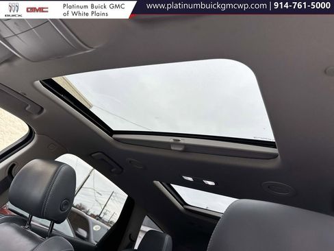 Used 2020 Buick Enclave Premium w/ Sun and Sites Package image 24
