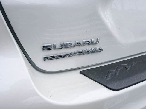 Used 2024 Subaru Crosstrek 2.5i Limited w/ Crosstrek Mirror Package AWD/4WD image 21