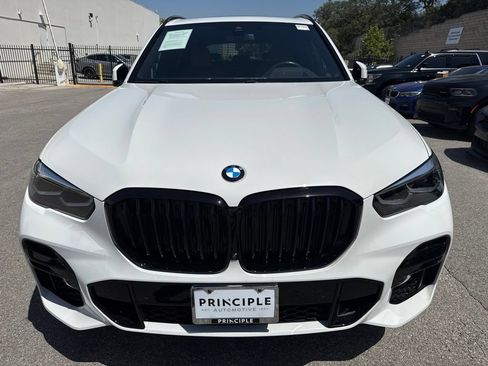 Used 2023 BMW X5 sDrive40i w/ M Sport Package RWD image 2