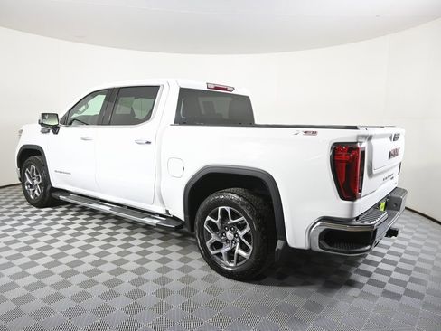 Used 2023 GMC Sierra 1500 SLT w/ SLT Premium Package image 4