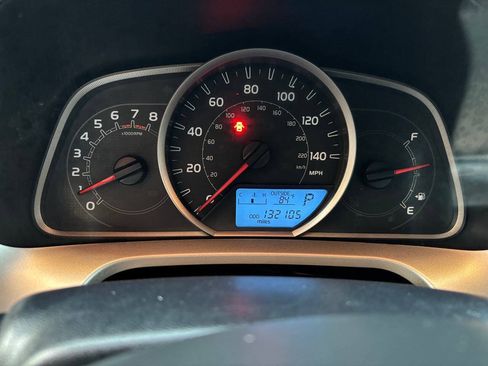 Used 2014 Toyota RAV4 LE AWD/4WD image 23