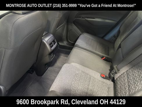 Used 2024 Chevrolet Equinox LT FWD image 34