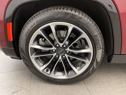 Used 2023 Jeep Wagoneer Series III w/ Premium Group I image 10