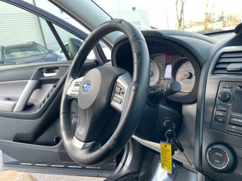 Used 2014 Subaru Forester 2.5i Limited w/ Popular Package #2 image 26
