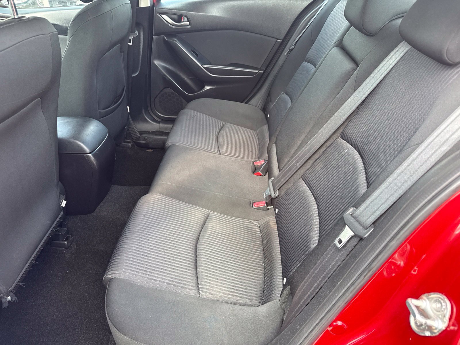 Used 2016 MAZDA MAZDA3 i Sport w/ Preferred Equipment Package FWD image 20