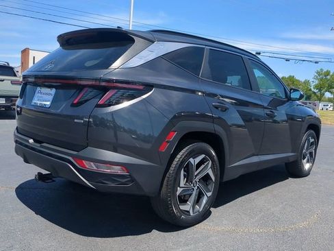 Used 2023 Hyundai Tucson SEL w/ Convenience Package AWD/4WD image 4