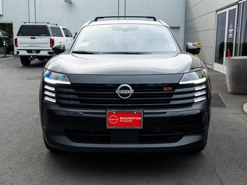 New 2026 Nissan Kicks SR w/ Cold Weather Package image 2