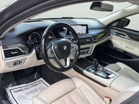 Used 2016 BMW 750i xDrive image 17