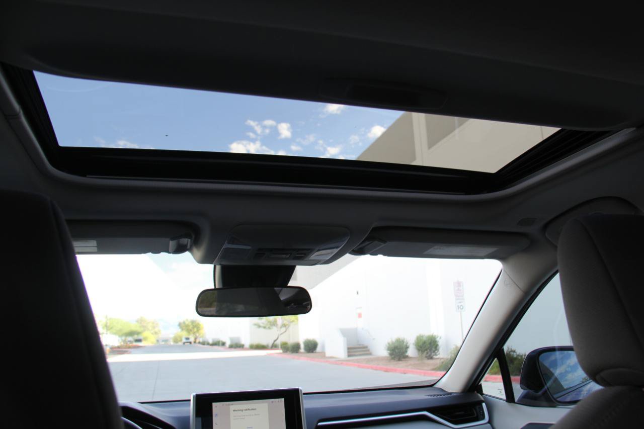 Used 2025 Toyota RAV4 XLE w/ Convenience Package FWD image 19