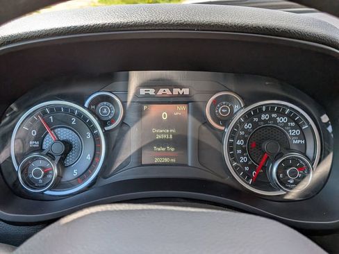 Used 2022 RAM 5500 Tradesman w/ Chrome Appearance Group AWD/4WD image 12