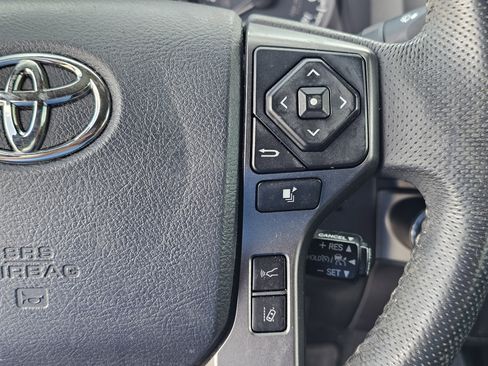 Used 2019 Toyota Tacoma TRD Sport image 20