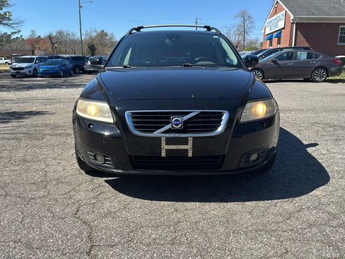 Used 2008 Volvo V50 2.4i image 2