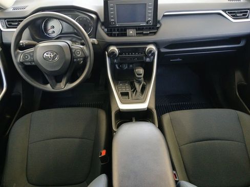 Used 2022 Toyota RAV4 LE image 20