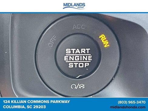 Used 2025 Jeep Wrangler Unlimited Sahara AWD/4WD image 24