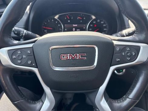 Certified 2022 GMC Terrain SLT w/ Infotainment Package II image 25