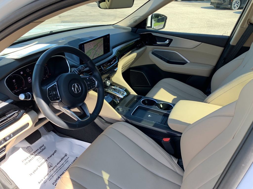 Used 2025 Acura MDX SH-AWD image 11