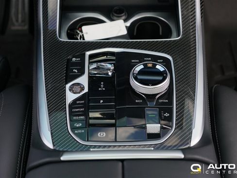 Used 2025 BMW X7 M60i AWD/4WD image 23