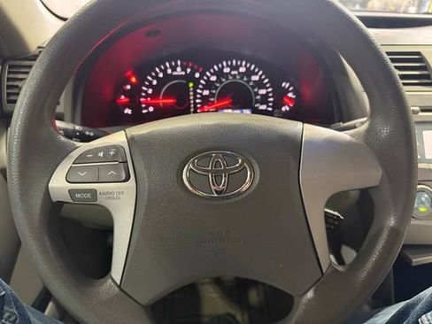 Used 2007 Toyota Camry XLE FWD image 17