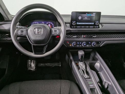 Used 2024 Honda Accord EX image 18