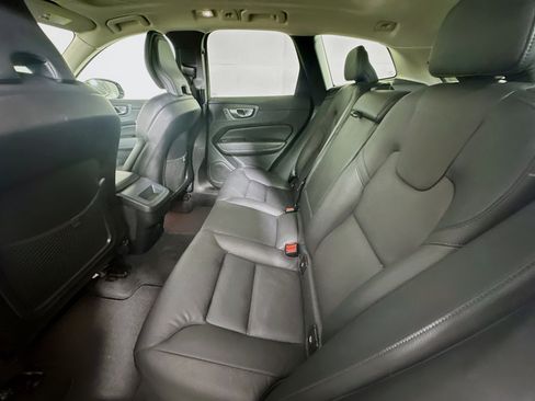 Used 2024 Volvo XC60 B5 Plus w/ Protection Package Premier AWD/4WD image 28