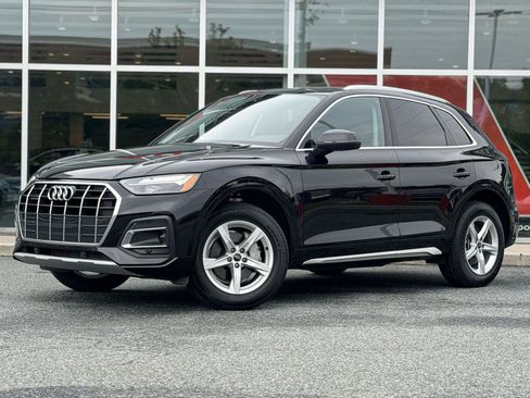 Certified 2024 Audi Q5 Premium AWD/4WD image 1