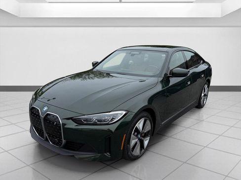 Used 2023 BMW i4 eDrive35 RWD image 10