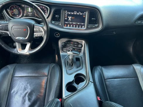 Used 2018 Dodge Challenger SXT Plus image 4