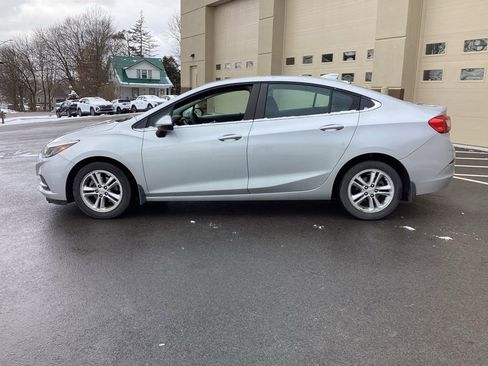 Used 2016 Chevrolet Cruze LT image 4