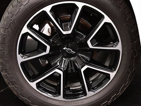 Used 2022 Chevrolet Tahoe RST w/ Luxury Package image 9