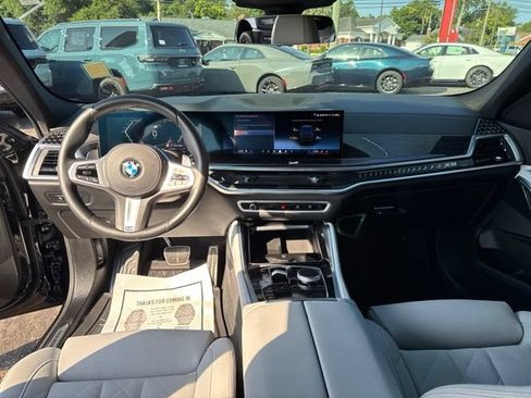 Used 2025 BMW X6 xDrive40i w/ Parking Assistance Package AWD/4WD image 14