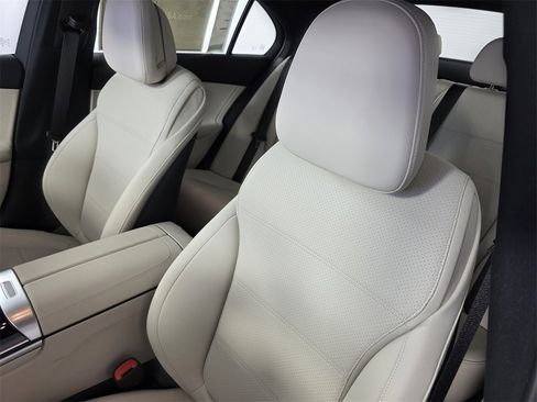 New 2026 Mercedes-Benz C 300 Sedan image 8