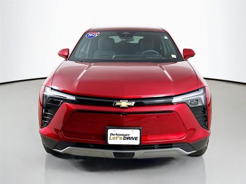 Used 2025 Chevrolet Blazer EV LT image 3