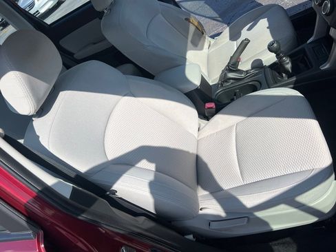 Used 2014 Subaru Forester 2.5i image 19