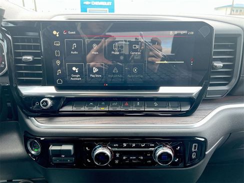 New 2026 GMC Sierra 1500 SLT w/ X31 Off-Road Package image 13