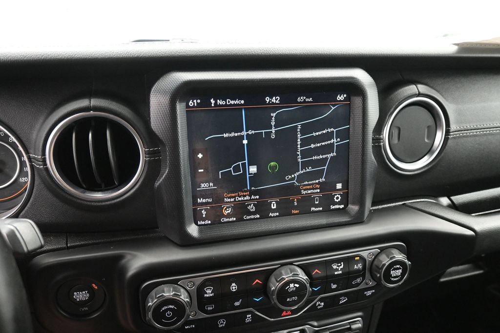 Used 2020 Jeep Wrangler Unlimited Sahara AWD/4WD image 17