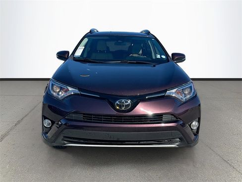 Used 2018 Toyota RAV4 XLE image 2