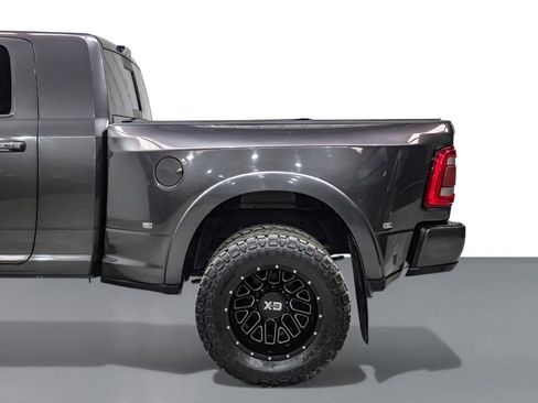 Used 2020 RAM 3500 Laramie image 11