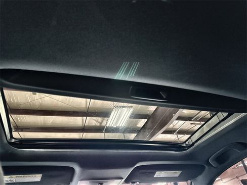 Used 2025 Honda Civic Sport image 25