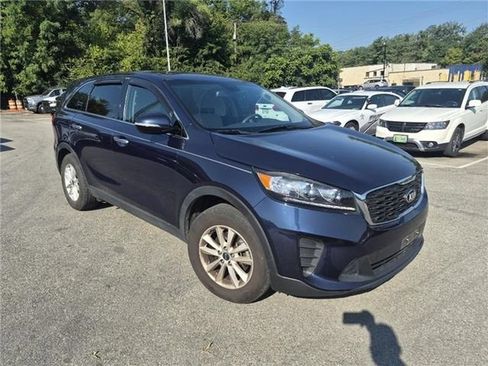 Used 2019 Kia Sorento FWD image 1