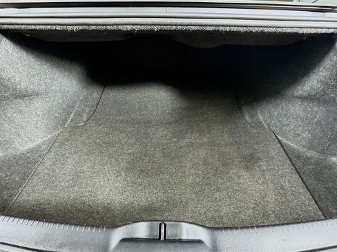 Used 2019 Chrysler 300 Touring w/ Sport Appearance Package image 31