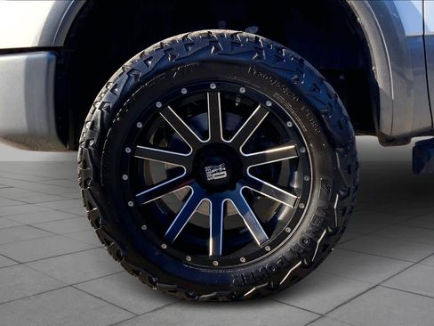 Used 2018 Nissan Titan PRO-4X image 11