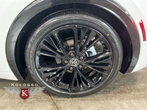 New 2026 Toyota Prius Plug-In Hybrid image 7