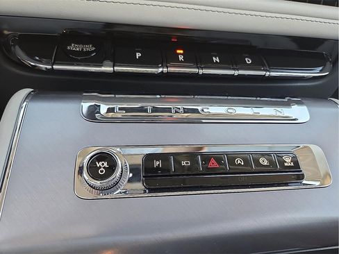 New 2026 Lincoln Aviator Premiere image 15